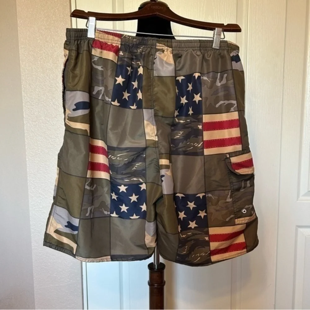 North 15 Black Label American Flag Camouflage Board Shorts Swimsuit Size XL‎